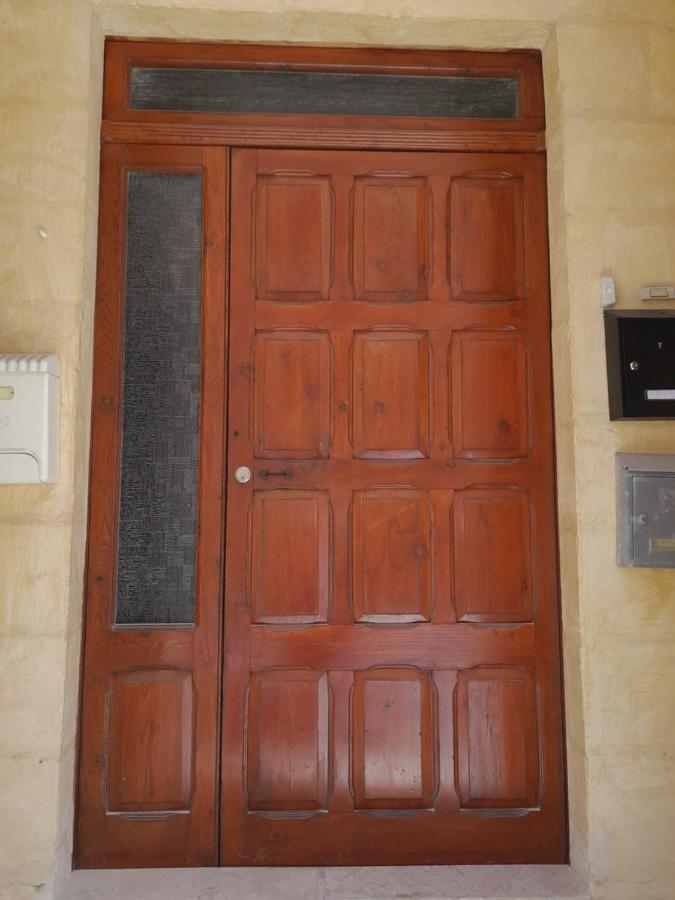Gozo Marsalforn Lägenhet Exteriör bild